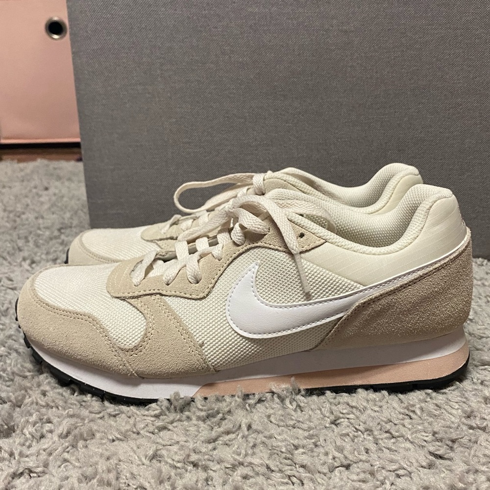 Nike Waffle Sneakers